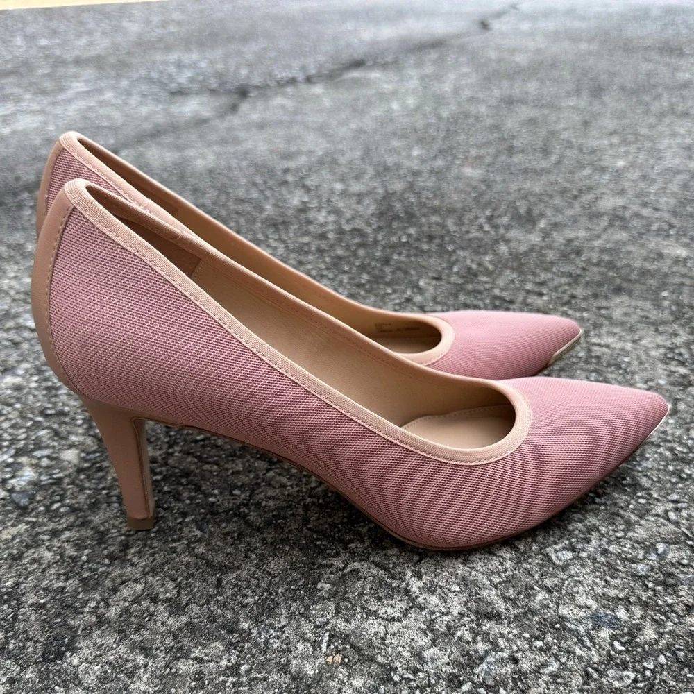 Donald Pliner Pump Women's‎ Sz 8 M Ezraa Dusty Rose Pointed Toe W/ Metallic Cap
